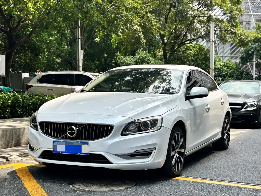 Volvo S60