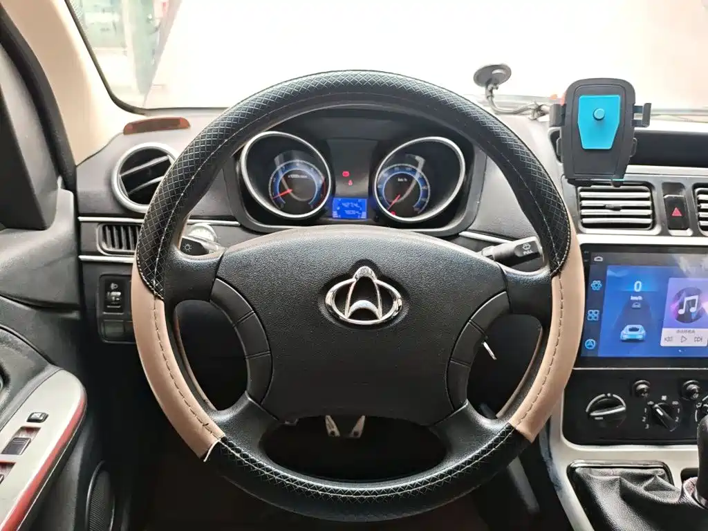 Kaicheng Ruixing M70 — миниатюра 3