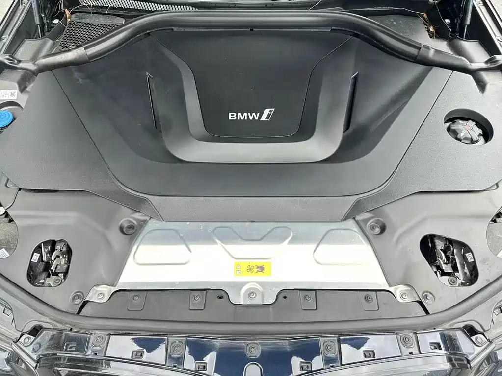BMW iX3 — миниатюра 8