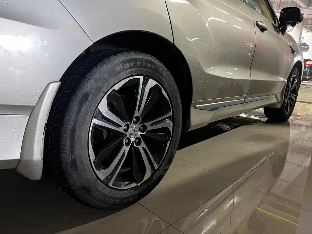 Honda UR-V — миниатюра 15