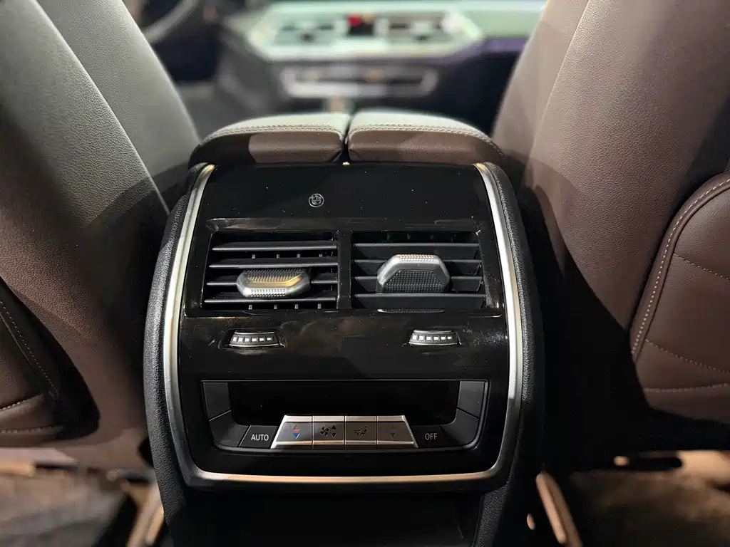 BMW X5 — миниатюра 8