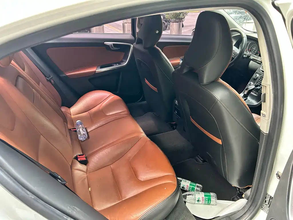 Volvo S60 — миниатюра 15
