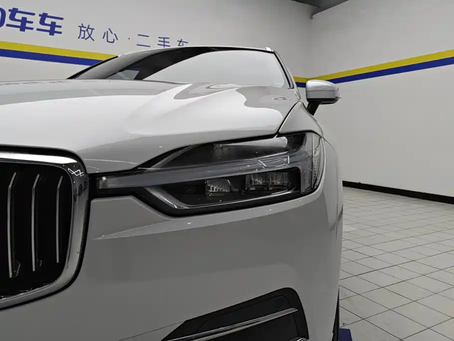 Volvo XC60 — миниатюра 4