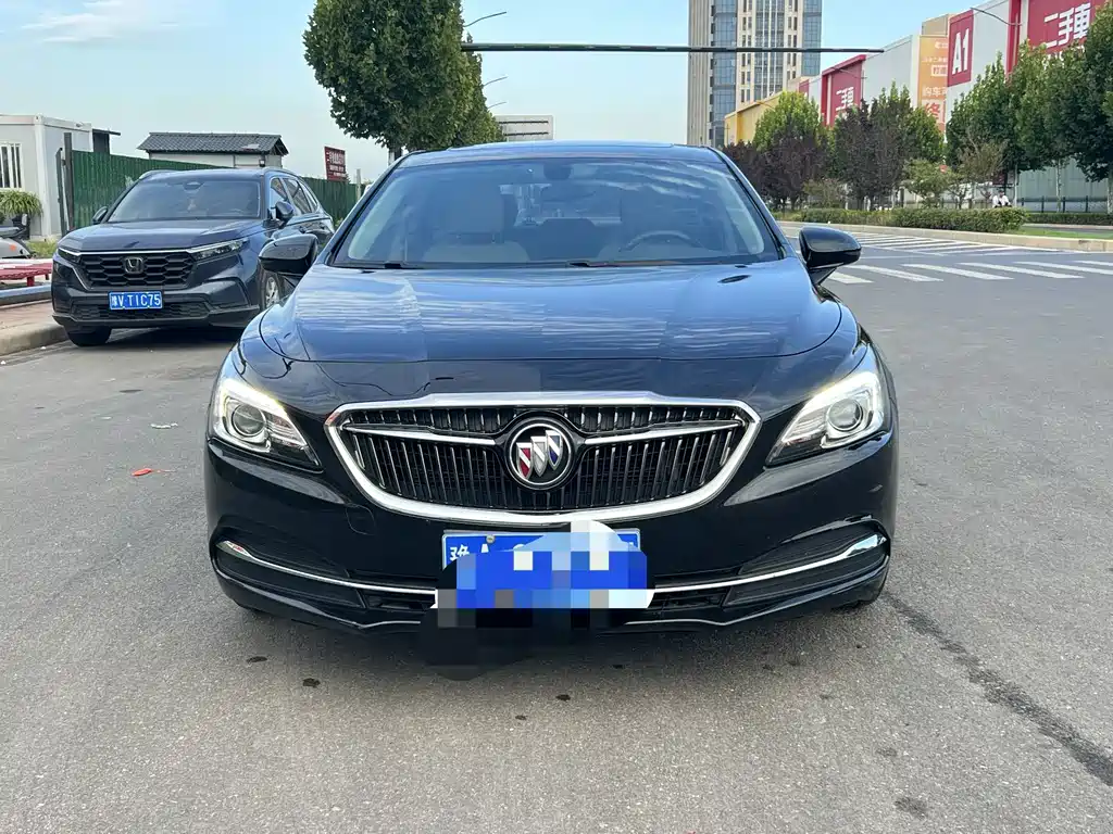 Buick LaCrosse — миниатюра 2