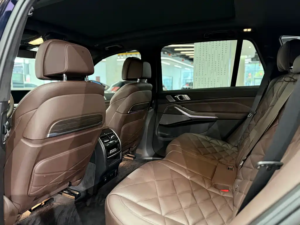 BMW X5 — миниатюра 7