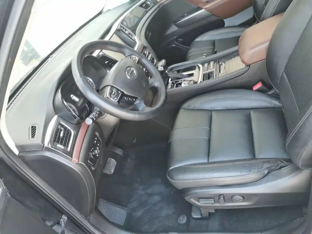 GAC Motor Trumpchi GS8 — миниатюра 15