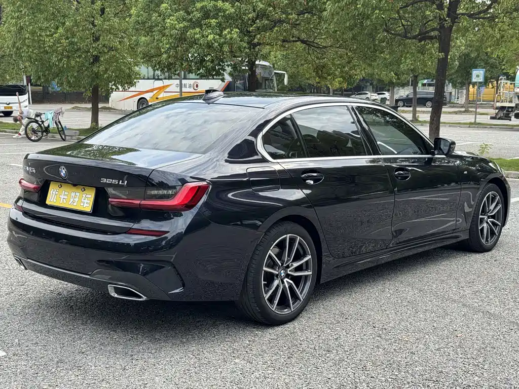 BMW 3 Series — миниатюра 4
