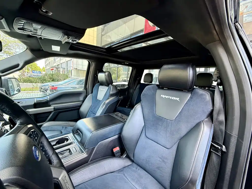Ford F-150 Raptor — миниатюра 17