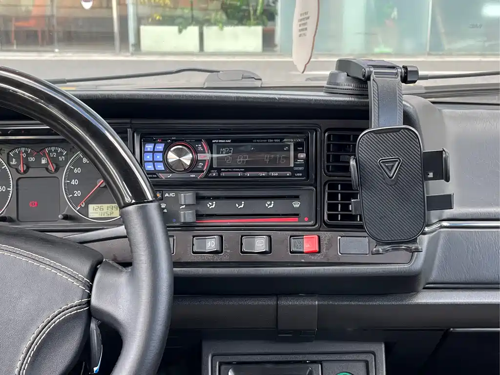 Volkswagen Santana Classic — миниатюра 20