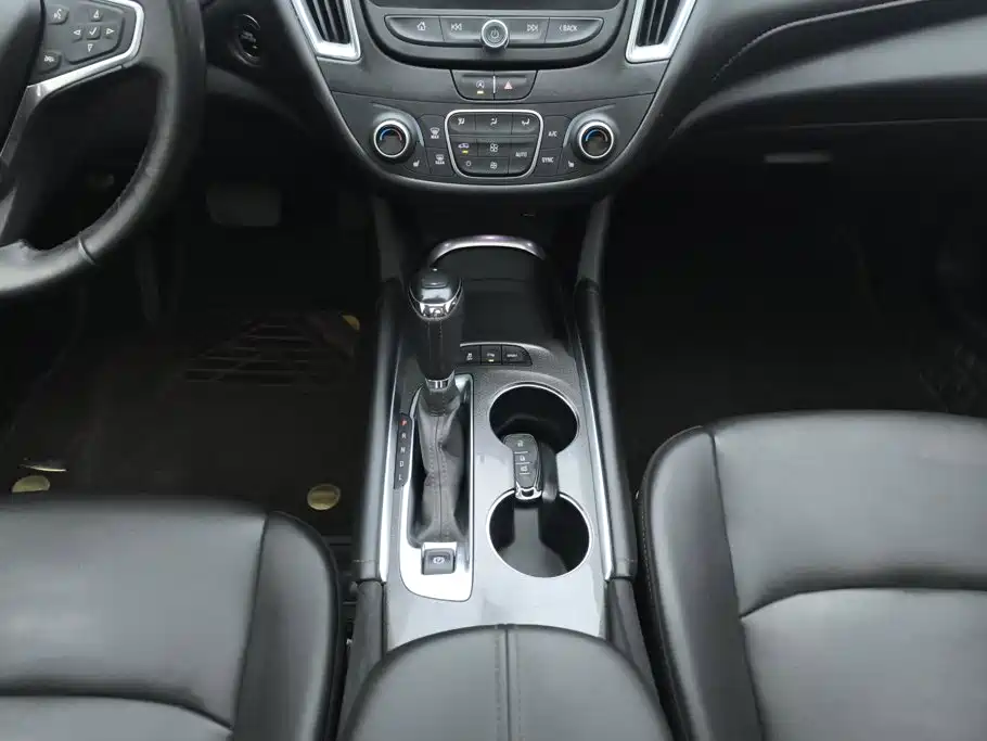 Chevrolet Malibu XL — миниатюра 16