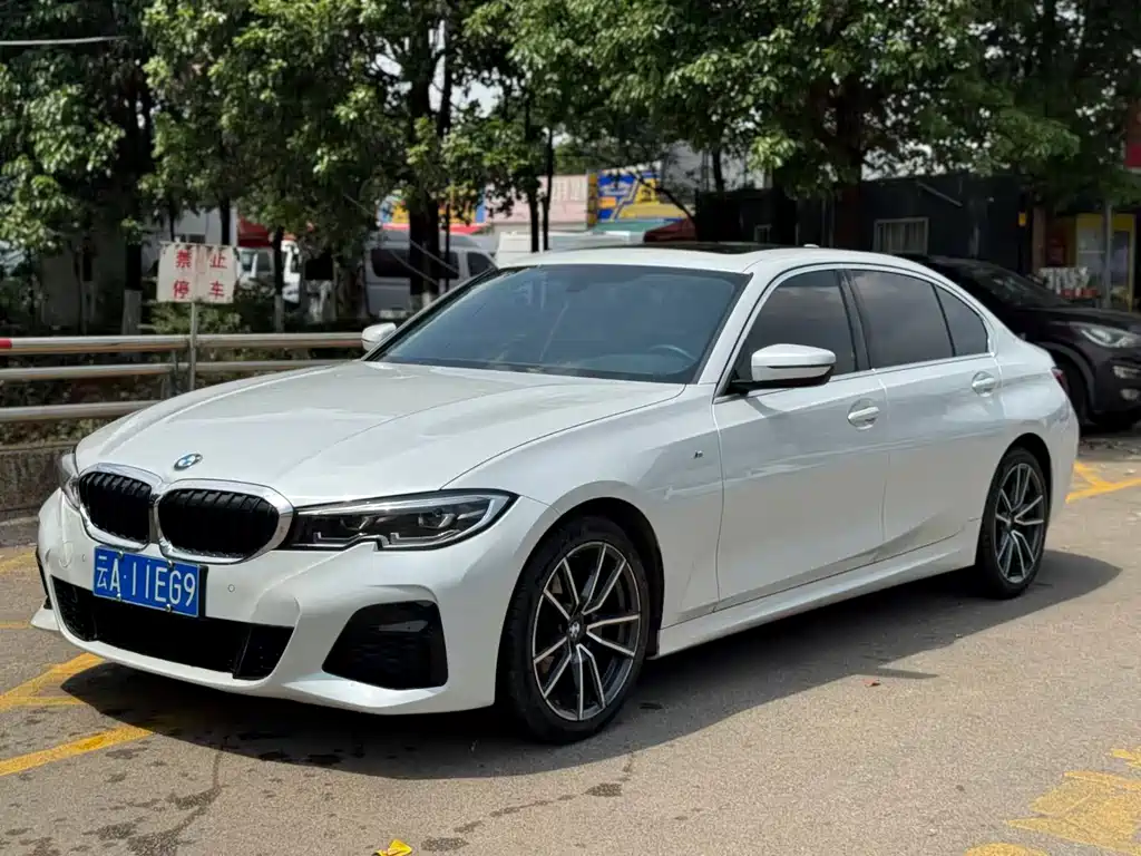 BMW 3 Series 2021