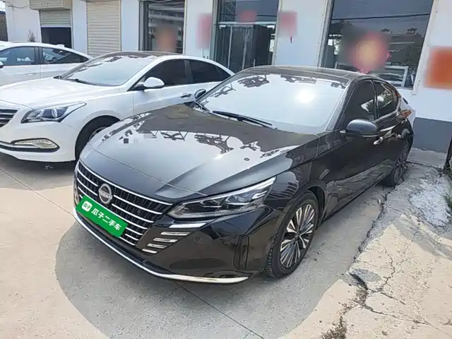 Nissan Teana