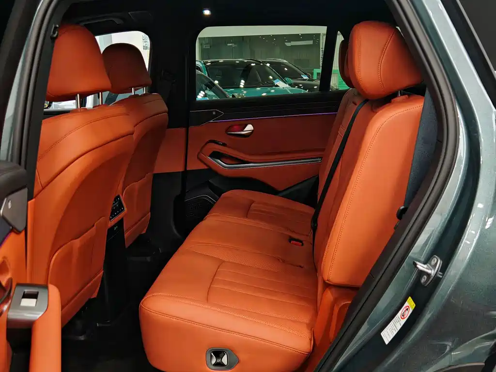 BYD Tang L — миниатюра 13