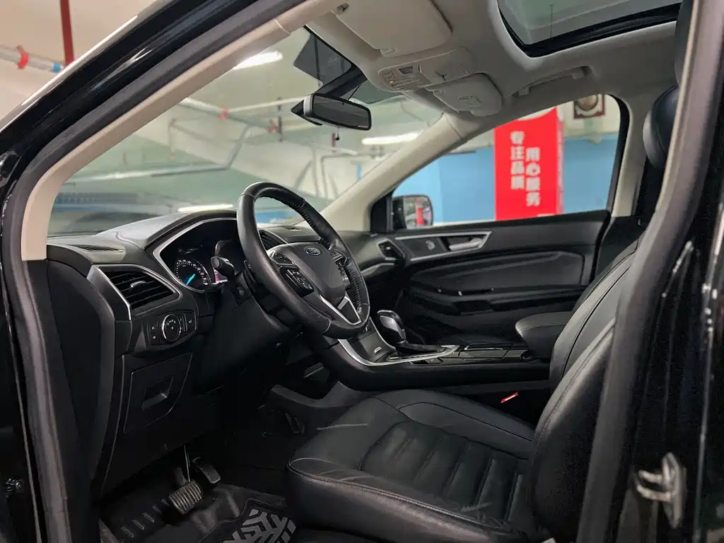 Ford Edge — миниатюра 5