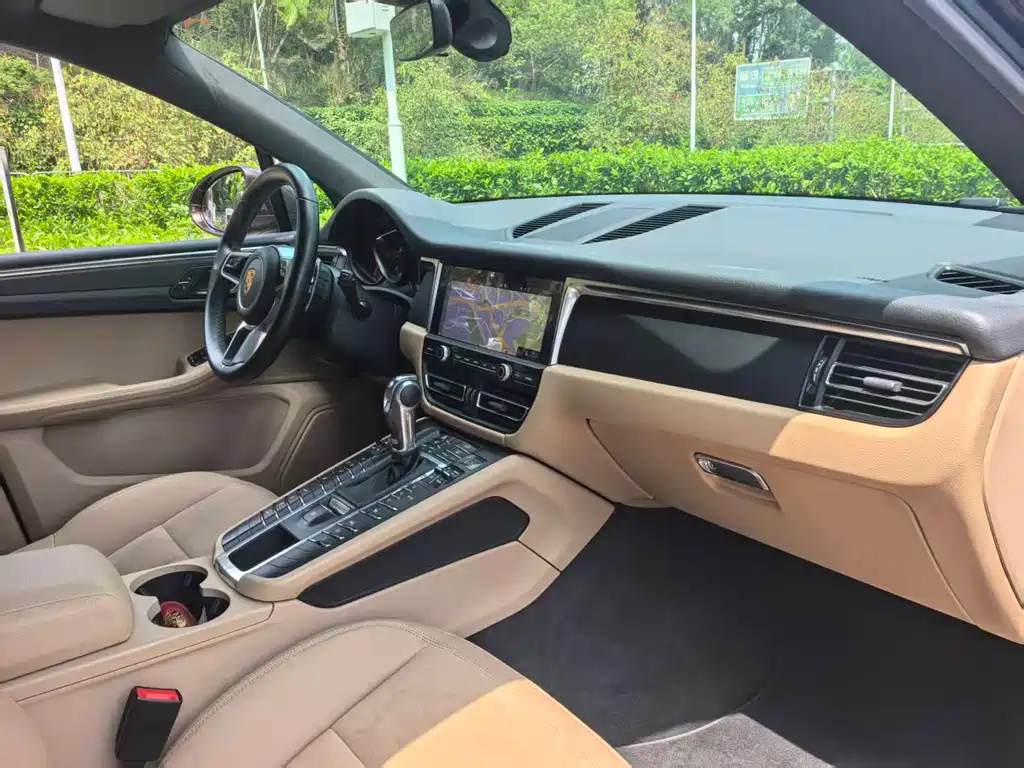 Porsche Macan - фото 11