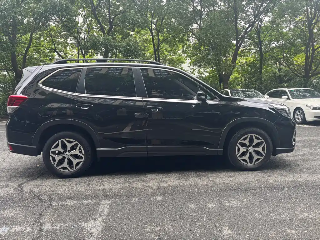 Subaru Forester 2020 2.0i Luxury EyeSight