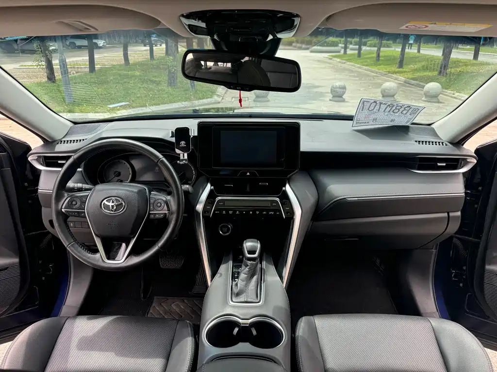 Toyota Harrier — миниатюра 4