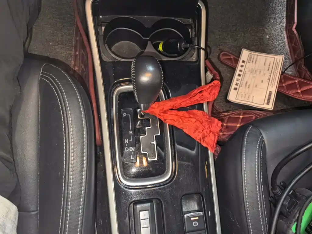Mitsubishi Outlander — миниатюра 14