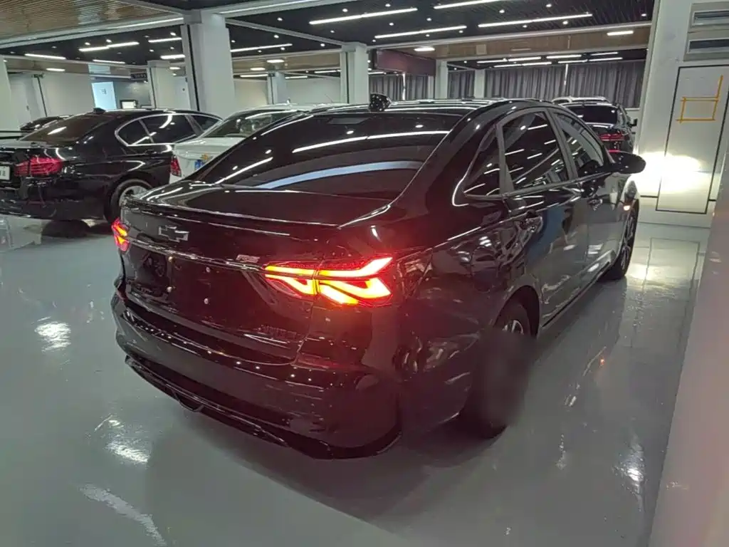 Chevrolet Monza — миниатюра 7