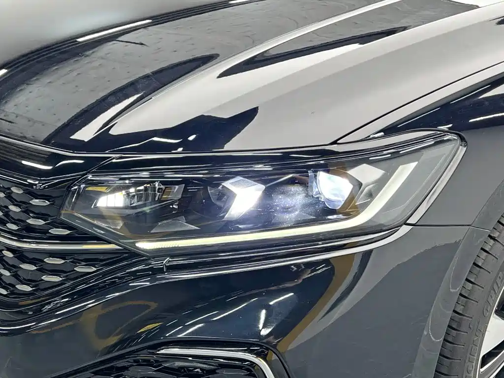 Volkswagen Passat Facelift 330TSI Starry Elite Edition, фото 9