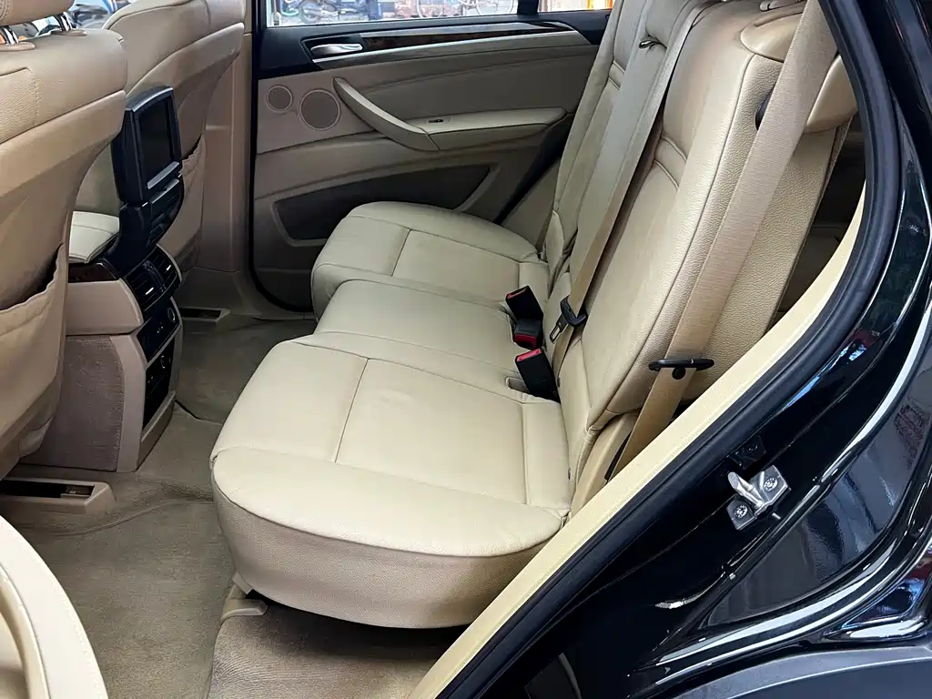 BMW X5 (Import) — миниатюра 19