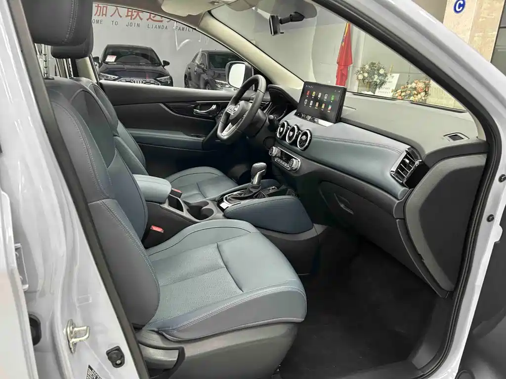 Nissan Qashqai — миниатюра 14