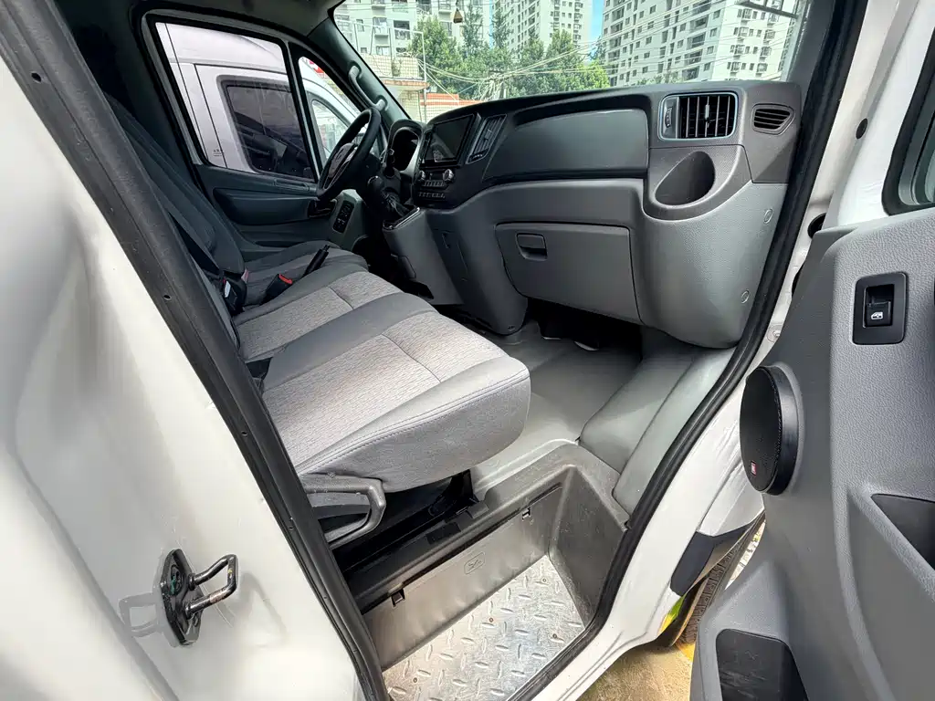 Foton Tuyano — миниатюра 12