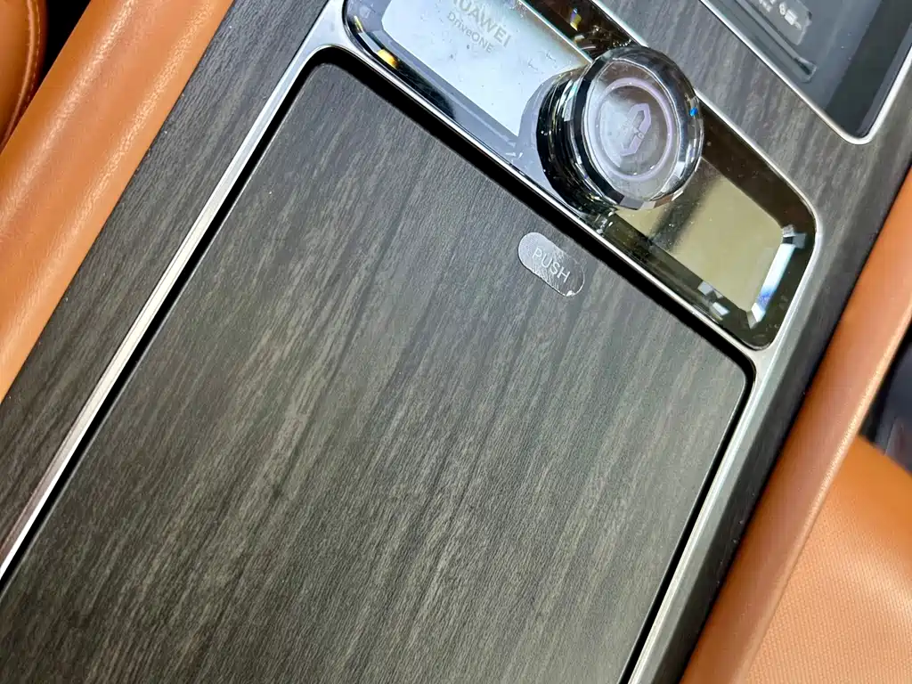 AITO AITO M9 — миниатюра 17