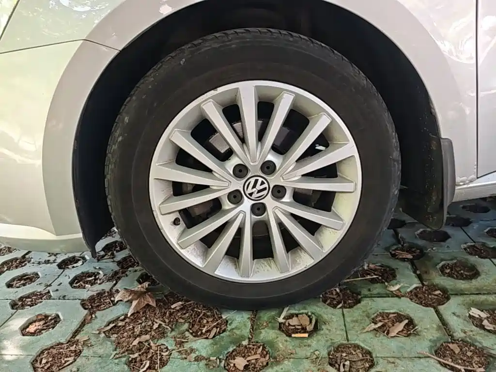 Volkswagen Lavida — миниатюра 23