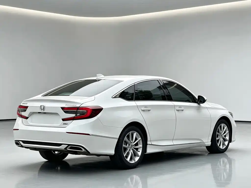 Honda Accord — миниатюра 5