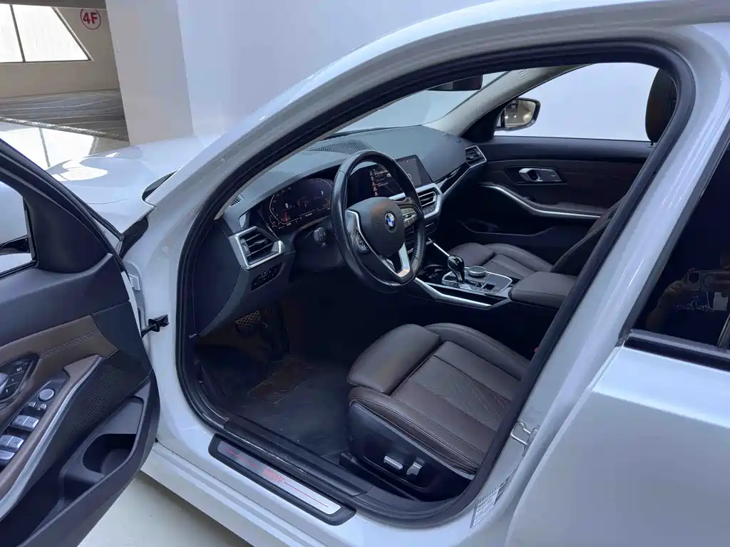 BMW 3 Series — миниатюра 10