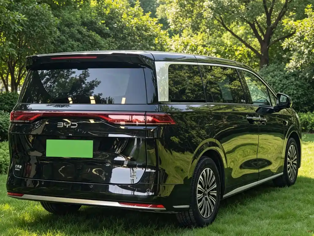 BYD Xia — миниатюра 6