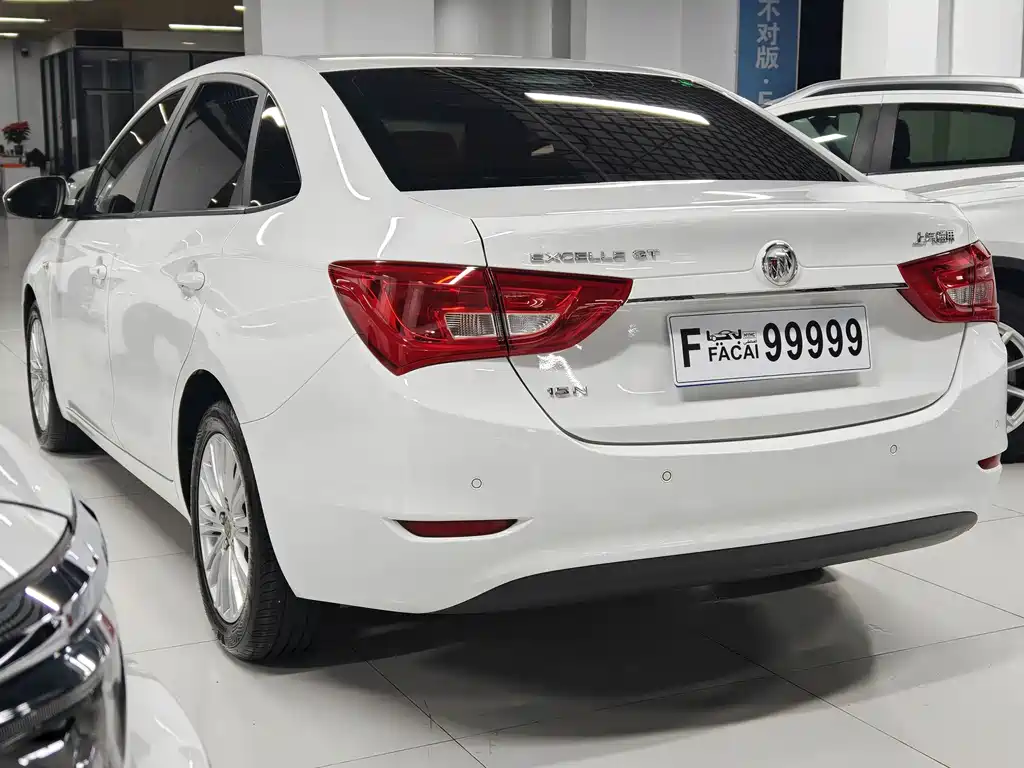 Buick Excelle — миниатюра 4