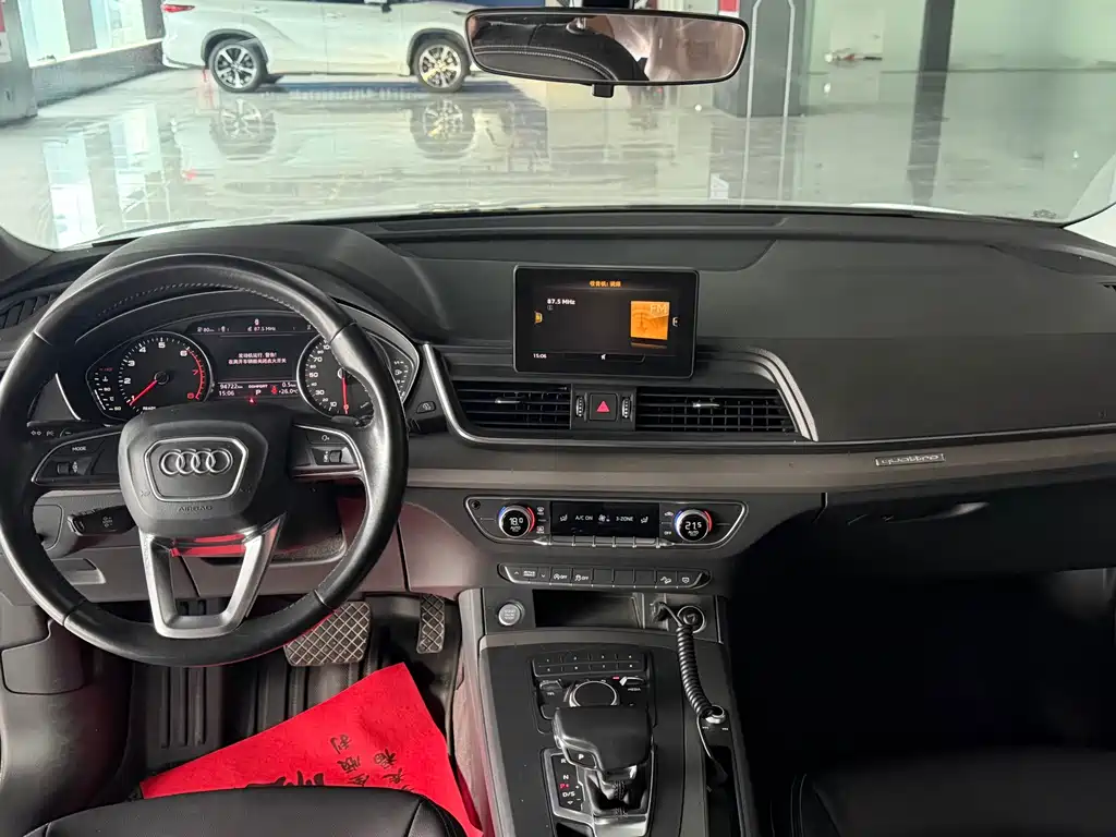 Audi Q5L — миниатюра 11