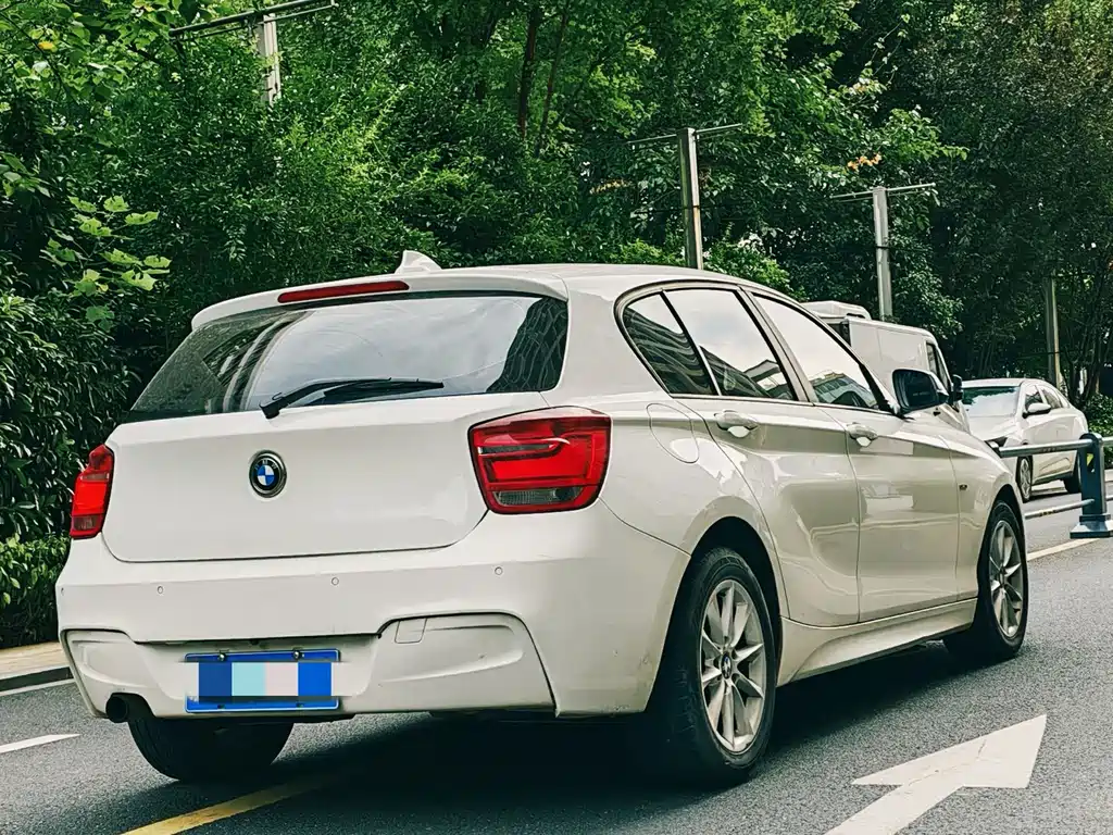 BMW 1 Series (Import) — миниатюра 6