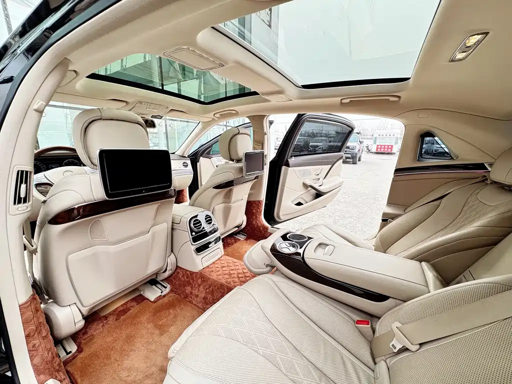 Mercedes-Benz S-Class — миниатюра 11