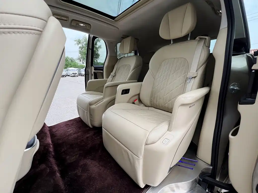 Buick GL8 — миниатюра 17