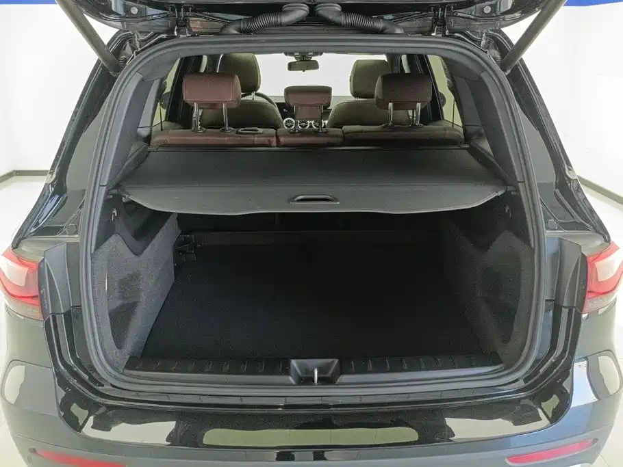 Mercedes-Benz GLB — миниатюра 4