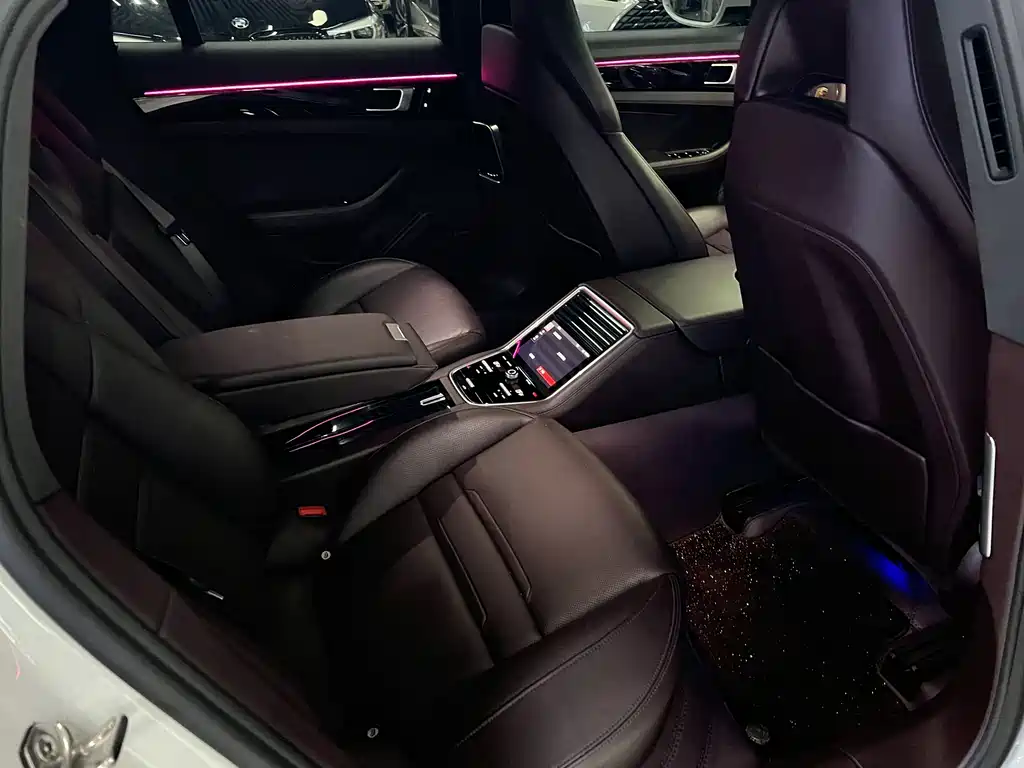 Porsche Panamera — миниатюра 39