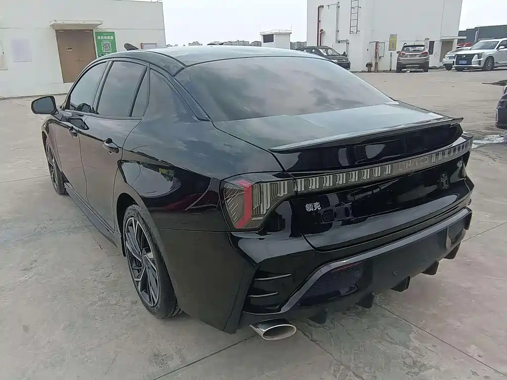 Lynk & Co 03 — миниатюра 9