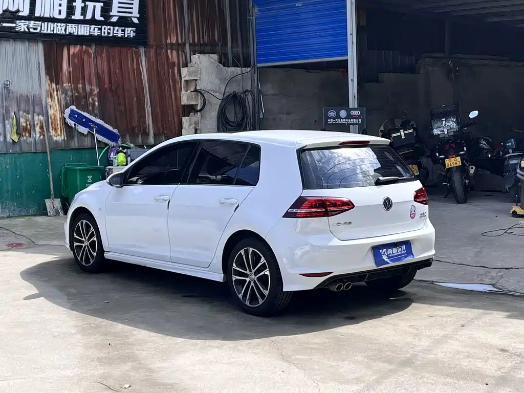 Volkswagen Golf — миниатюра 9