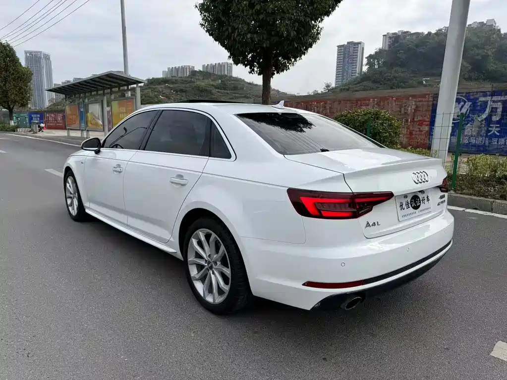 Audi A4L — миниатюра 10