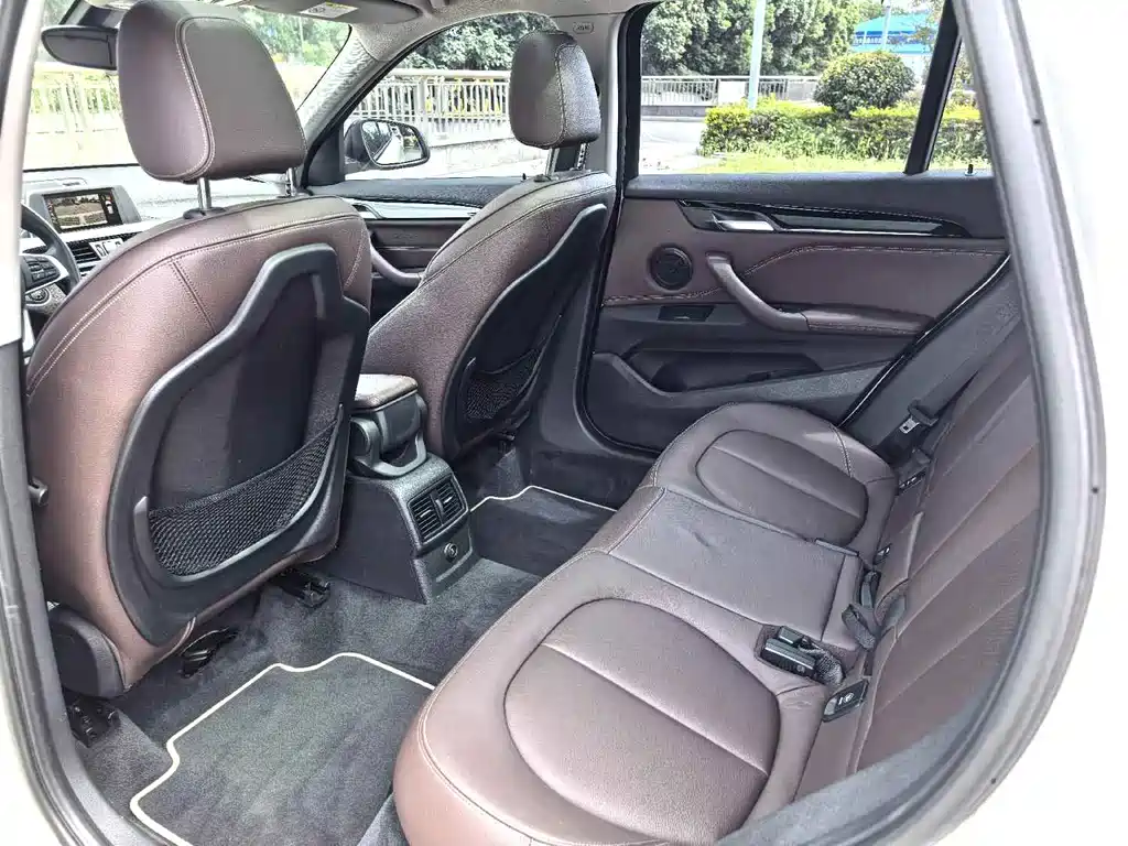 BMW X1 — миниатюра 4