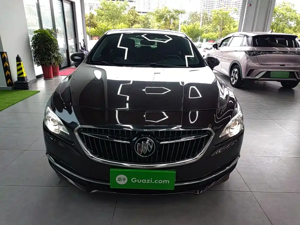 Buick LaCrosse — миниатюра 3