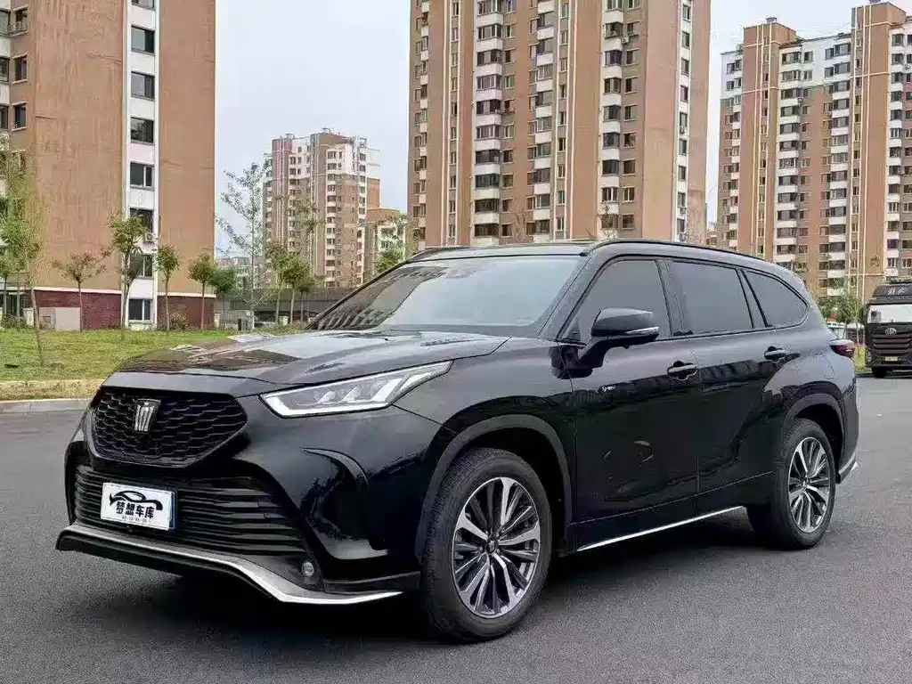 Toyota Crown Kluger — миниатюра 3