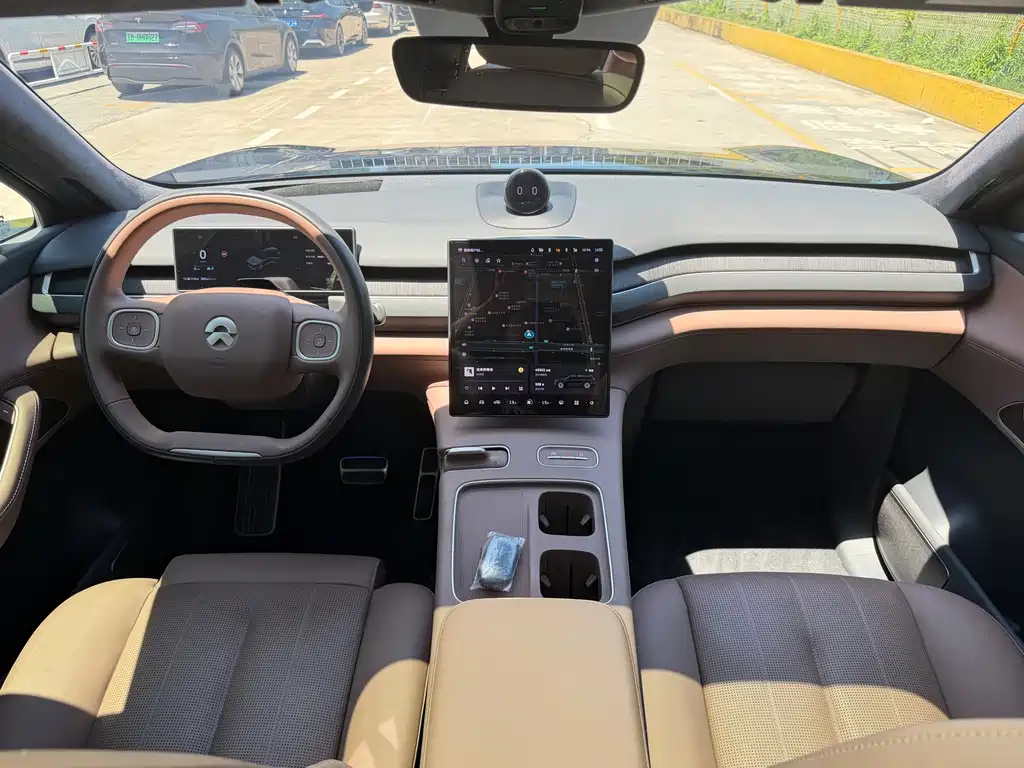 NIO ES8 — миниатюра 8