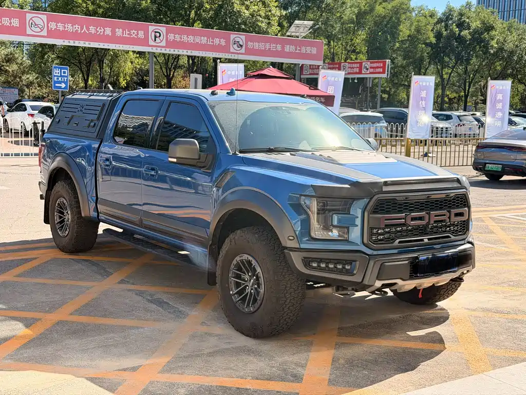 Ford F-150 Raptor — миниатюра 3