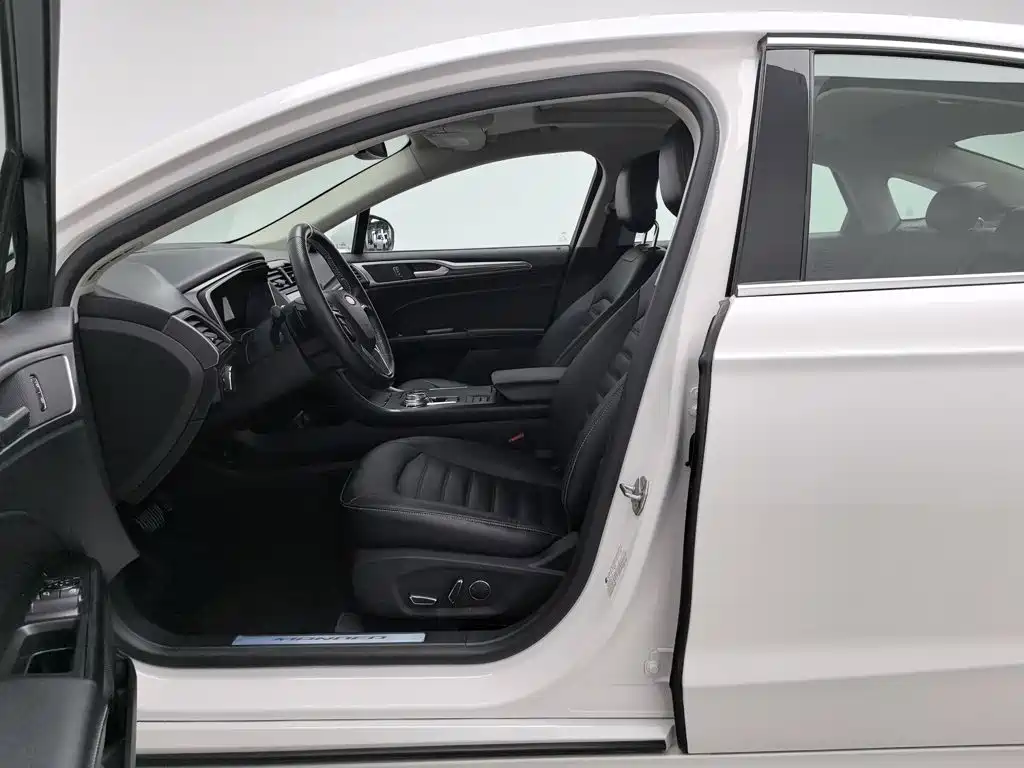 Ford Mondeo — миниатюра 10