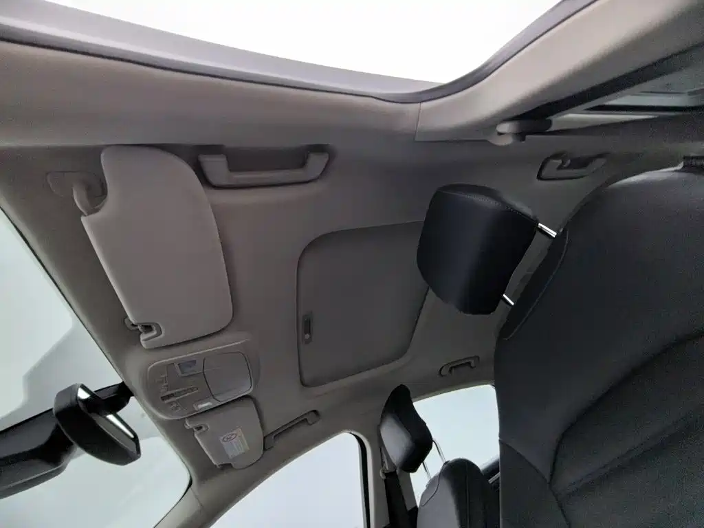 Ford Mondeo — миниатюра 14