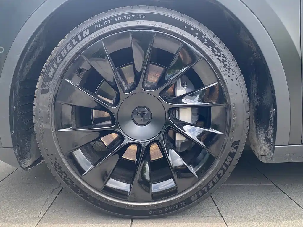Tesla Model Y — фотографии объявления, Фото 12
